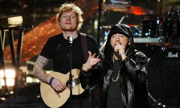 Ed Sheeran na koncertu v Detroitu presenetil oboževalce