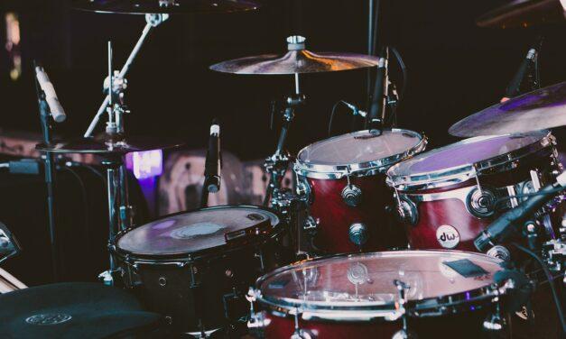 Rock in metal pesmi, ki so dosegle milijardo ali več predvajanj na Spotifyju