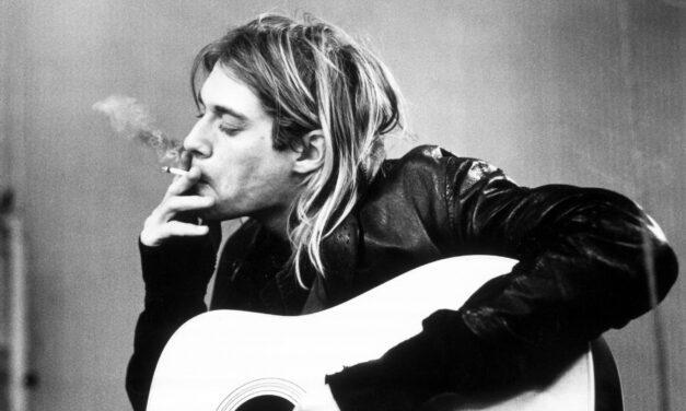 Škatlica cigaret Kurta Cobaina bi lahko postala “najdražja prodana škatlica vseh časov”