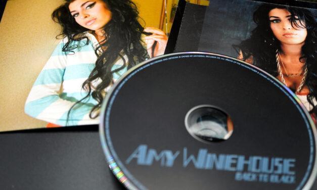 Biografski film o Amy Winehouse “Back to Black” bo izšel leta 2024