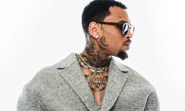 Chrisa Browna varnostnik toži za 15 milijonov dolarjev