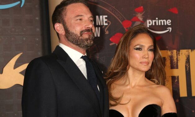 Jennifer Lopez razkrila, kako ji je “ves svet razpadel” po razhodu z Benom Affleckom