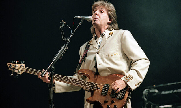 Paul McCartney v novi knjigi obuja spomine na legendarno zasedbo Wings