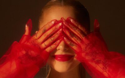 Ariana Grande razkriva ozadje nastajanja kratkega filma “Brighter Days Ahead”