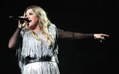 Je mogoče hit napisati v nekaj minutah? Kelly Clarkson pravi, da ja.