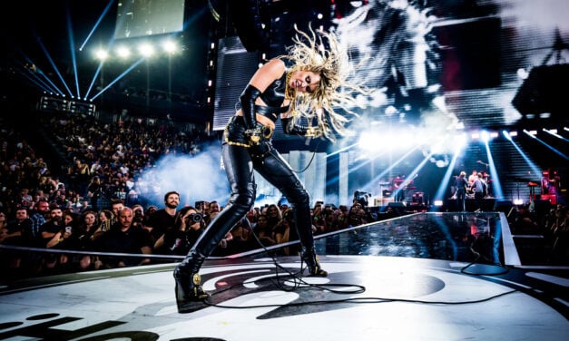 Miley Cyrus razkrila: “Disney mi je prepovedal peti pesmi iz serije Hannah Montana!”