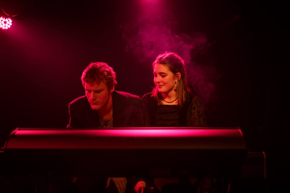 Sozvočja sveta: Festival Plavajoči grad/Floating castle on the road v hostlu Celica/ Gaja Taksis