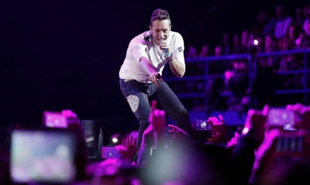 Coldplay po viralnem posnetku znova na odru