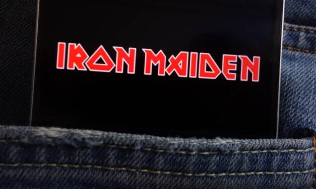Umrl je Paul Mario Day, prvi pevec skupine Iron Maiden