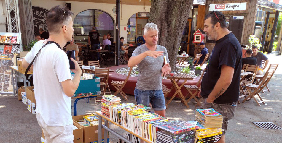 Sejem starih stripov in vinilk,igra D&D in ostalih družabnih iger