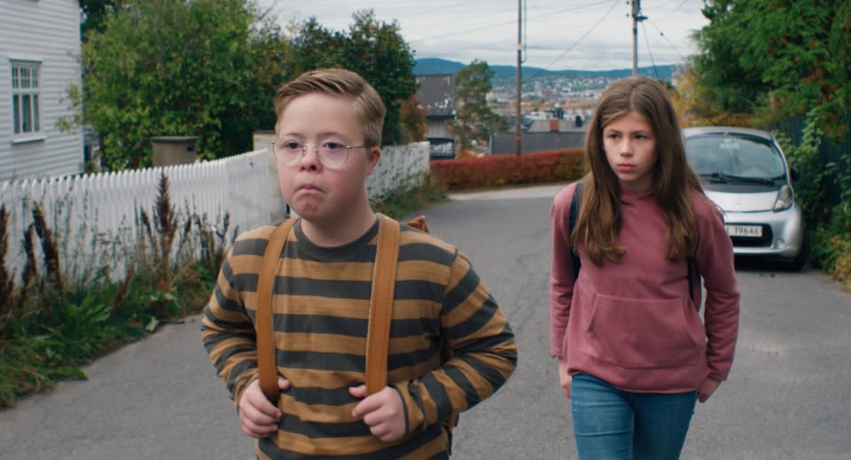 POČITNIŠKI KINO: Lars je LOL