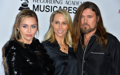 Miley Cyrus pri novi skladbi združila moči s Fleetwood Mac