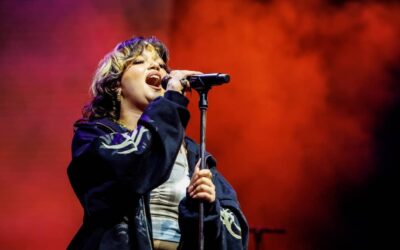 Lola Young odpovedala vse nastope