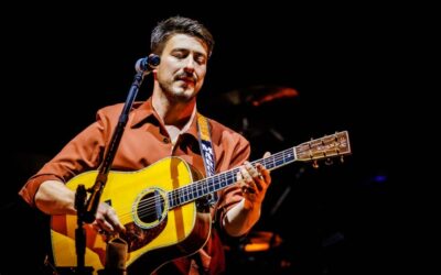 Mumford & Sons razkrivajo podrobnosti o novem albumu
