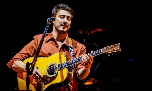 Mumford & Sons razkrivajo podrobnosti o novem albumu