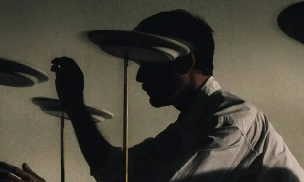 Novi album Jamesa Blakea kot odziv na pritiske sodobnega časa