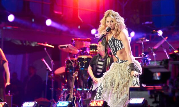 Shakira s svetovno turnejo podrla rekord