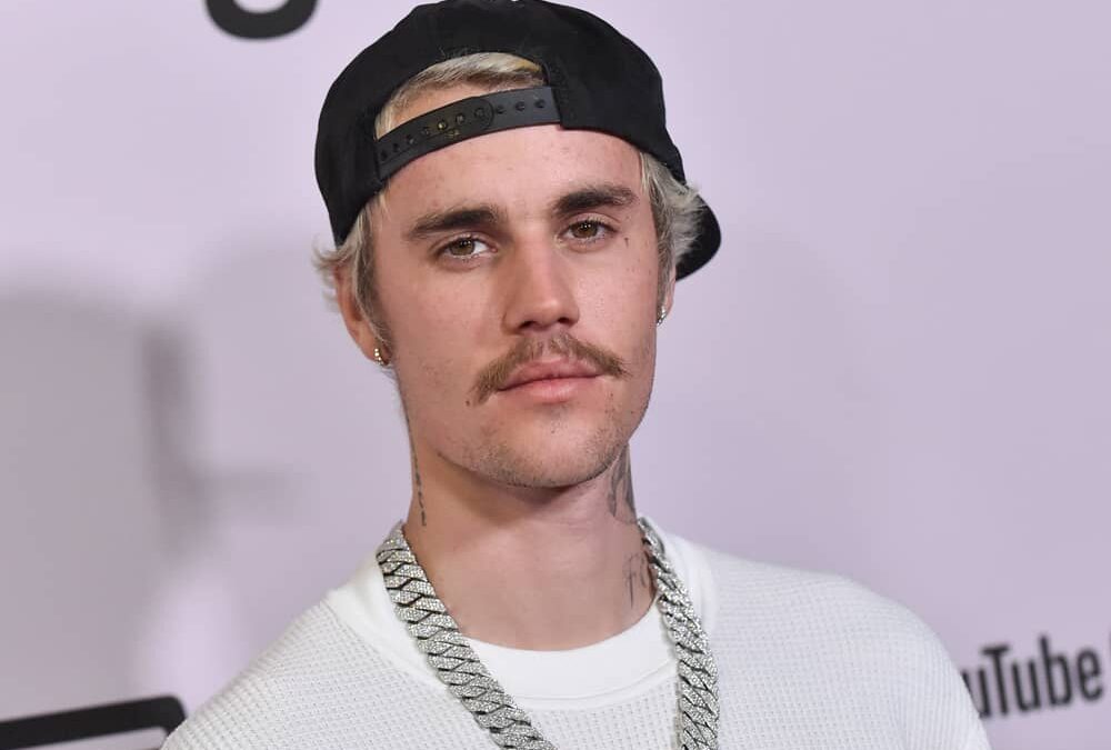 Justin Bieber na Coachelli združil moči s številnimi glasbenimi gosti