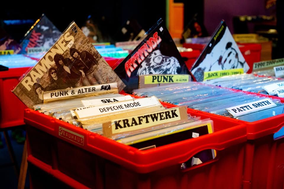 Bolšji sejem gramofonskih plošč / Sobota / 09.05.2026