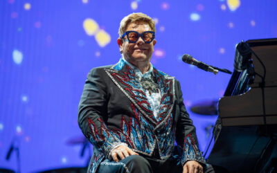 Elton John razkril, da je dokončal nov album