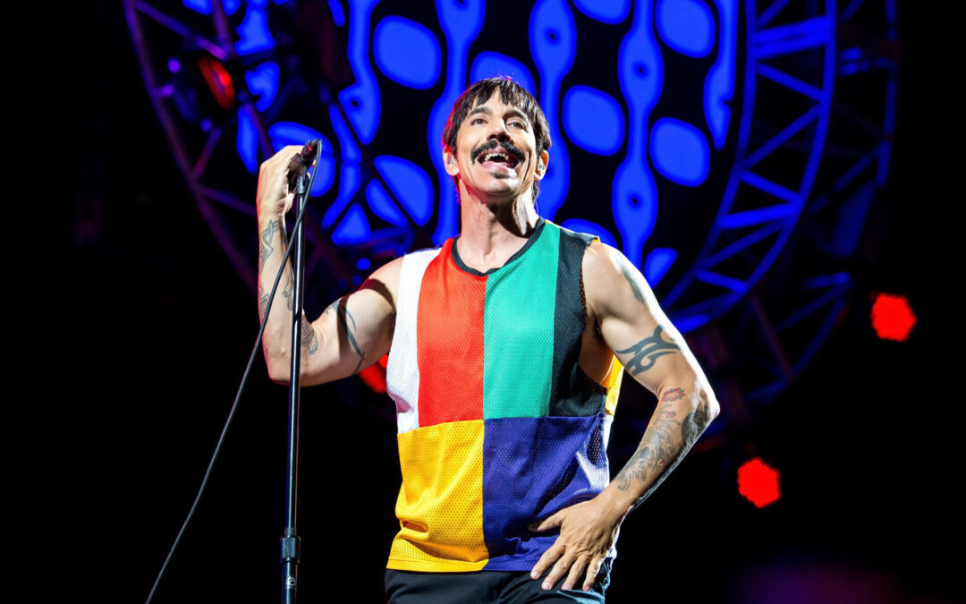 Glasbeni katalog Red Hot Chili Peppers prehaja v roke Warnerja