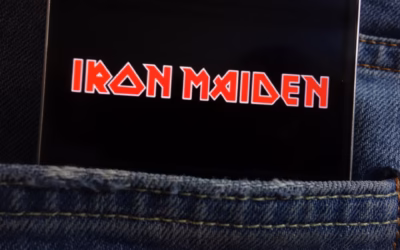 Izpad elektrike skrajšal koncert Iron Maiden v Parizu