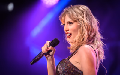 Taylor Swift z video sporočilom razdelila občinstvo na koncertu Alana Jacksona