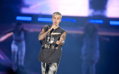 Justin Bieber med nastopajočimi na finalu svetovnega prvenstva