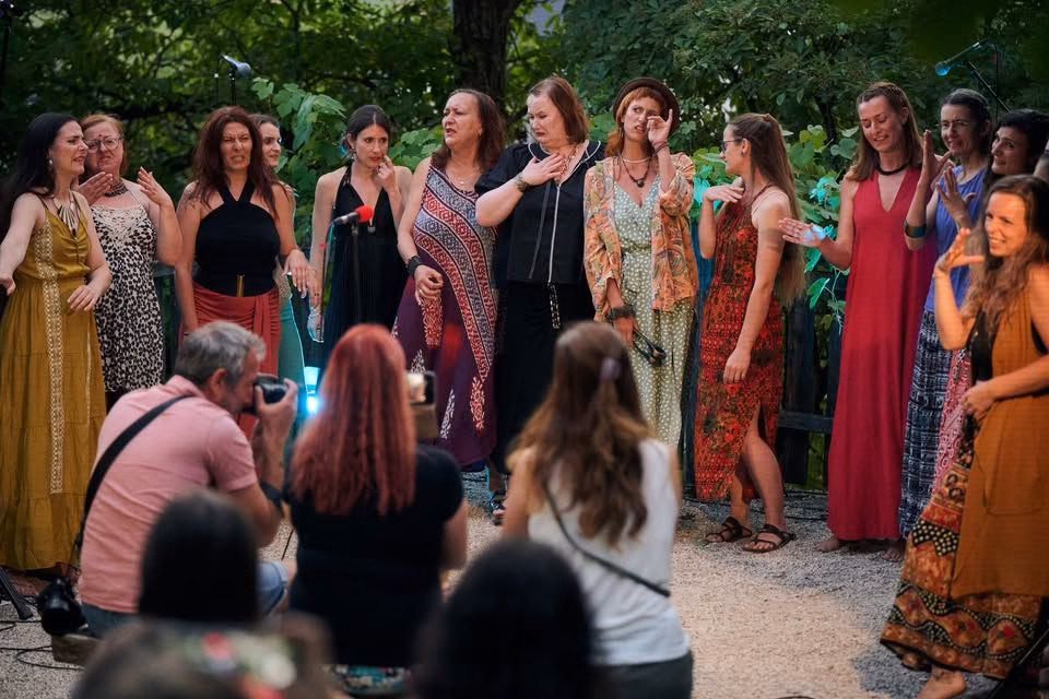 Sozvočja sveta : ETNO ZBOR LJELJE